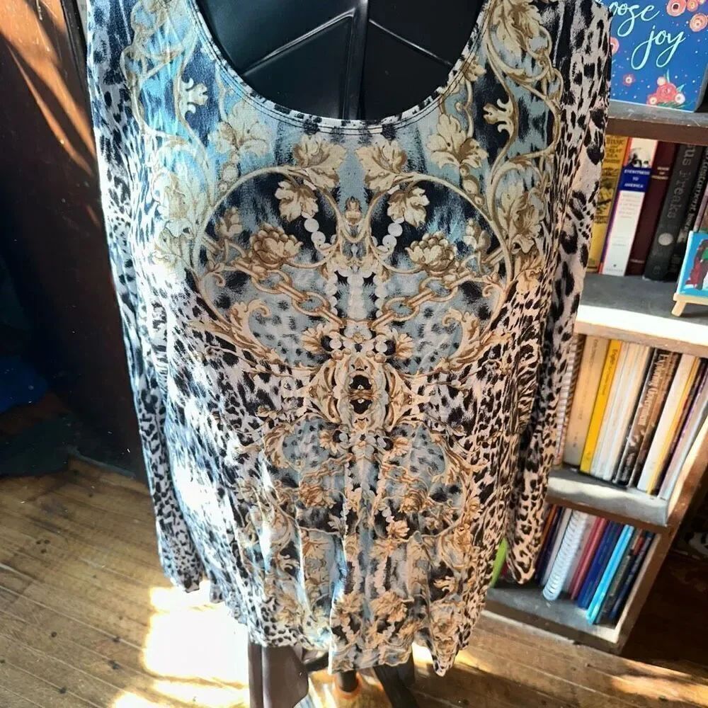 Chico’s leopard print 3/XL knit floral long sleeve top
